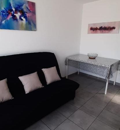 Jolie Maisonnette A Proximite De Toutes Commodites Сент-Мари-де-ла-Мер Экстерьер фото
